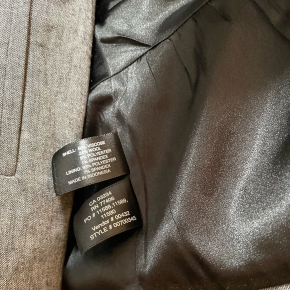 Club Monaco Grey Tailored Suit Set - Picture 10 of 16